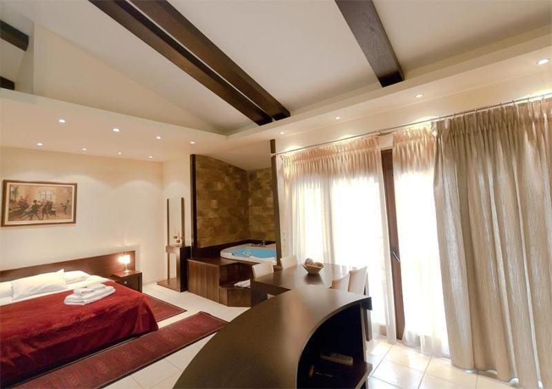 Nostos Hotel Като-Лутракі Екстер'єр фото