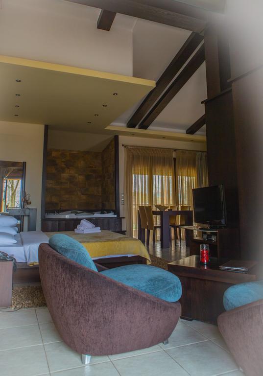 Nostos Hotel Като-Лутракі Екстер'єр фото